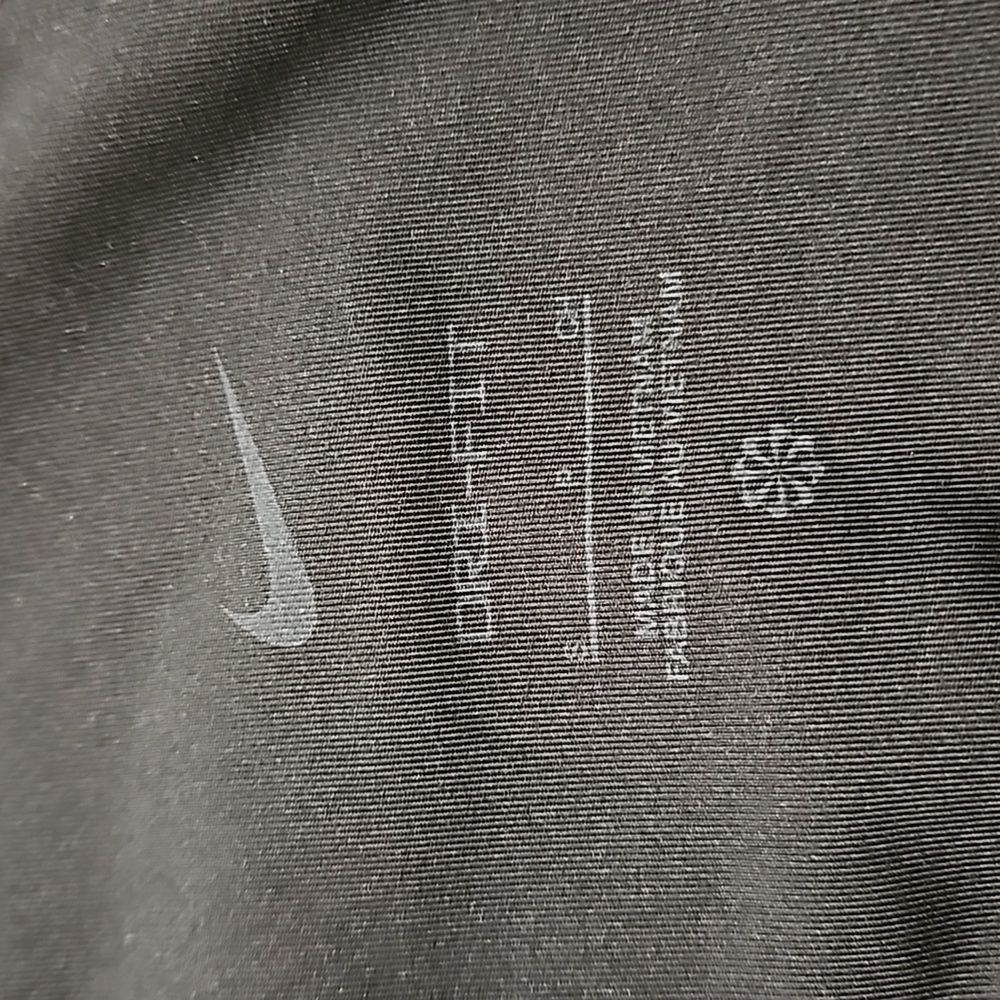Nike dri fit sports bra size small - Picture 4 of 4